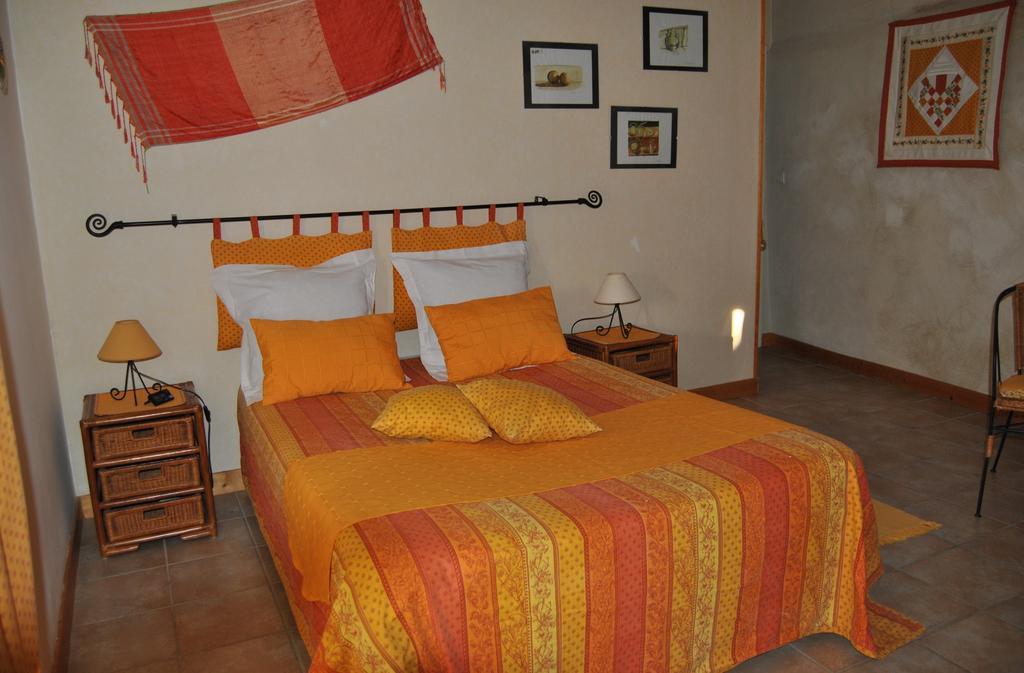 Chambre D'Hotes Les Junchas Bourdeaux Zimmer foto